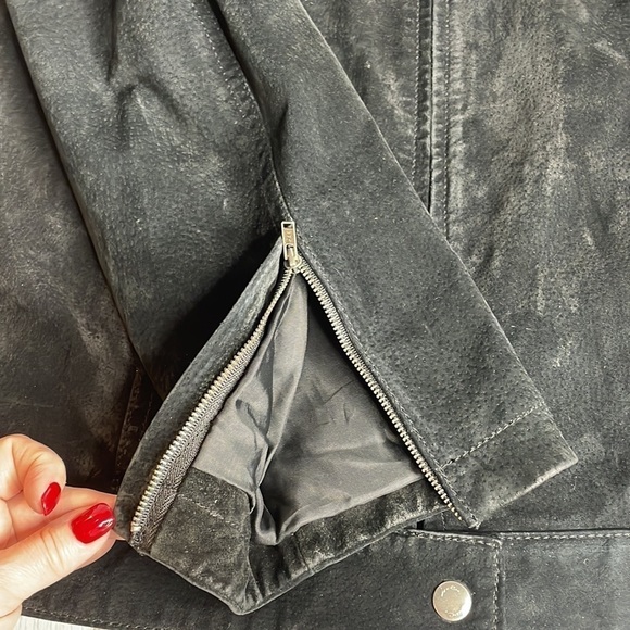 I.E. Relaxed brand black suede leather jacket. Two pockets. Front zip. Large‎ - Picture 8 of 13